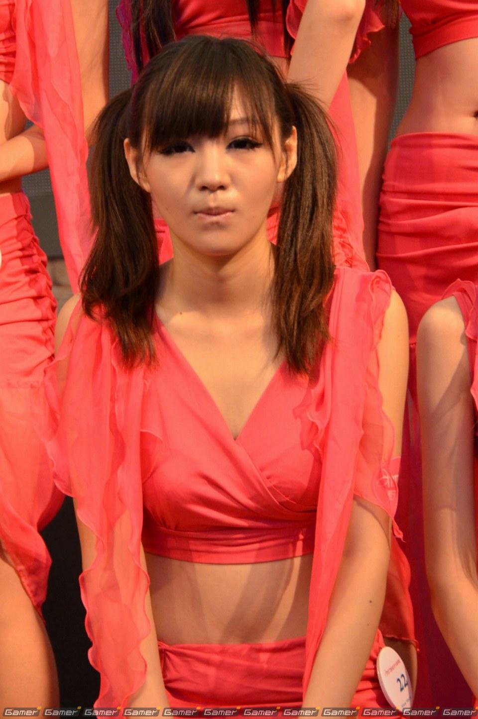 【ChinaJoy 2011】ダンスや寸劇もレベルが高い！現地のカメラマンも汗ダクで追いかける！写真で見るコンパニオン特集：後編の画像43