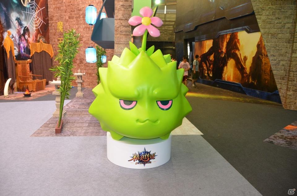 【ChinaJoy 2011】写真で見る！熱気ムンムンの会場内フォトギャラリー＆舞台裏が垣間見える？おもしろ画像もちょっぴり紹介の画像102