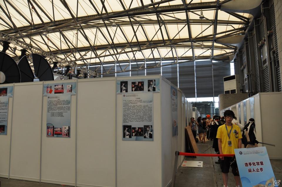 【ChinaJoy 2011】写真で見る！熱気ムンムンの会場内フォトギャラリー＆舞台裏が垣間見える？おもしろ画像もちょっぴり紹介の画像113