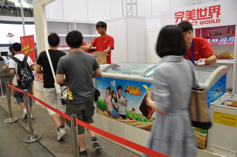【ChinaJoy 2011】写真で見る！熱気ムンムンの会場内フォトギャラリー＆舞台裏が垣間見える？おもしろ画像もちょっぴり紹介の画像121