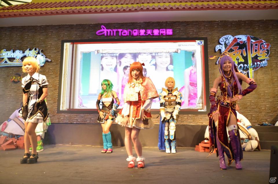 【ChinaJoy 2011】写真で見る！熱気ムンムンの会場内フォトギャラリー＆舞台裏が垣間見える？おもしろ画像もちょっぴり紹介の画像129