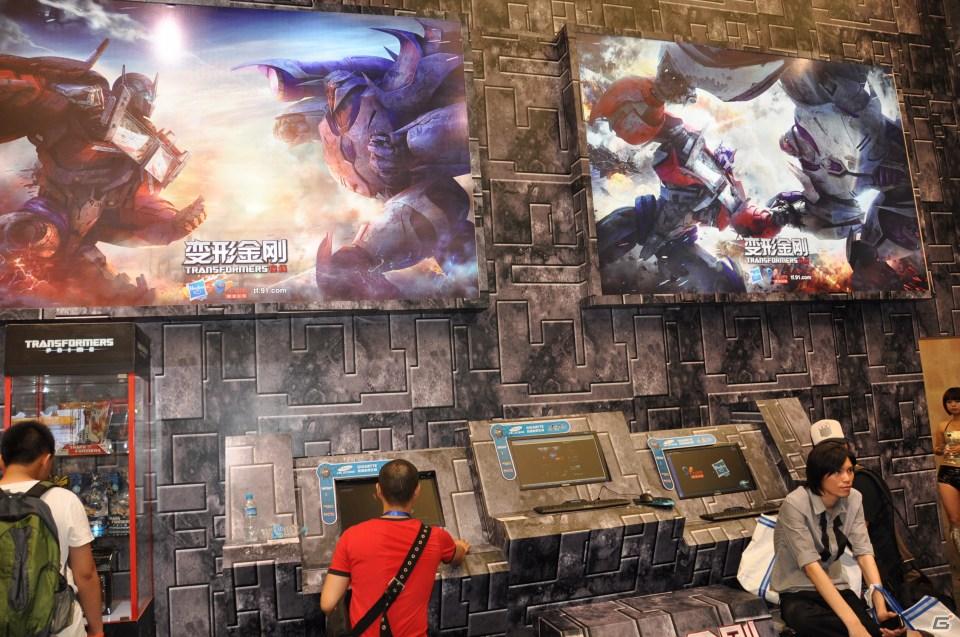 【ChinaJoy 2011】写真で見る！熱気ムンムンの会場内フォトギャラリー＆舞台裏が垣間見える？おもしろ画像もちょっぴり紹介の画像18