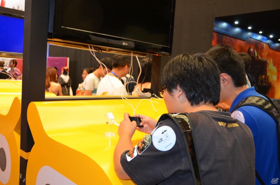 【ChinaJoy 2011】写真で見る！熱気ムンムンの会場内フォトギャラリー＆舞台裏が垣間見える？おもしろ画像もちょっぴり紹介の画像183