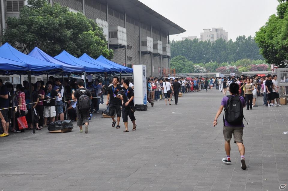【ChinaJoy 2011】写真で見る！熱気ムンムンの会場内フォトギャラリー＆舞台裏が垣間見える？おもしろ画像もちょっぴり紹介の画像229
