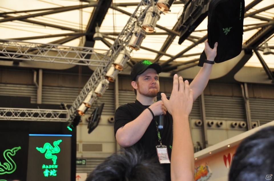 【ChinaJoy 2011】写真で見る！熱気ムンムンの会場内フォトギャラリー＆舞台裏が垣間見える？おもしろ画像もちょっぴり紹介の画像235