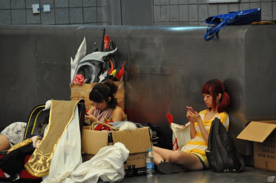 【ChinaJoy 2011】写真で見る！熱気ムンムンの会場内フォトギャラリー＆舞台裏が垣間見える？おもしろ画像もちょっぴり紹介の画像242