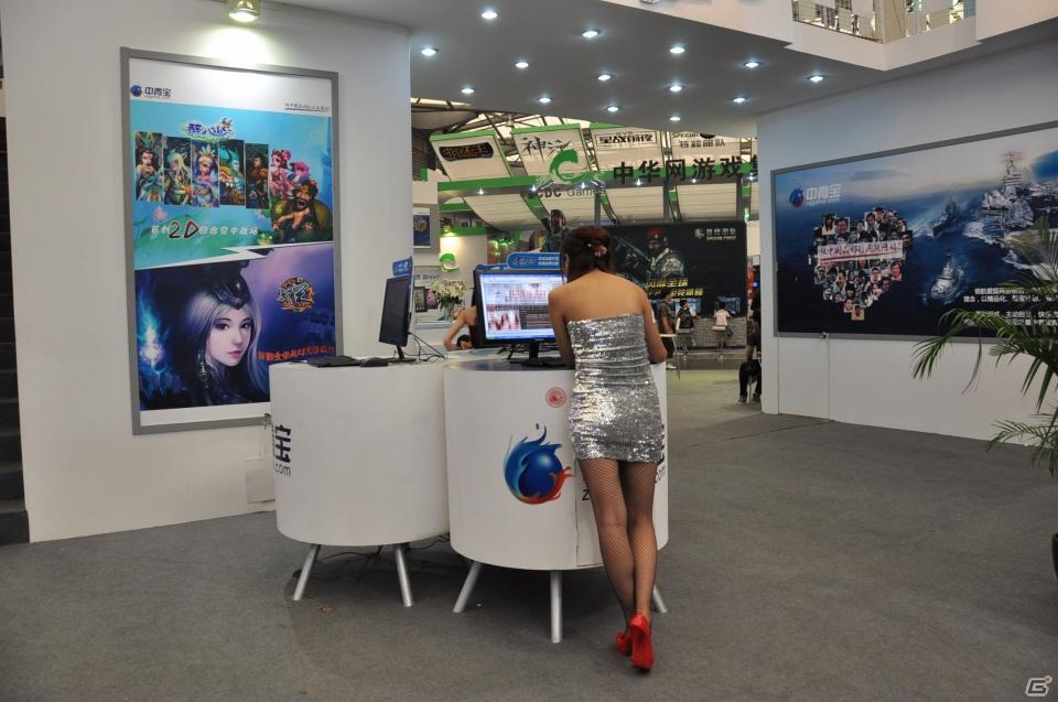 【ChinaJoy 2011】写真で見る！熱気ムンムンの会場内フォトギャラリー＆舞台裏が垣間見える？おもしろ画像もちょっぴり紹介の画像245