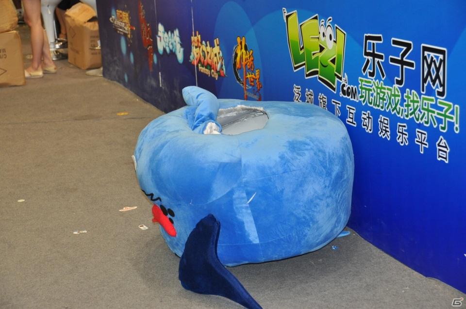 【ChinaJoy 2011】写真で見る！熱気ムンムンの会場内フォトギャラリー＆舞台裏が垣間見える？おもしろ画像もちょっぴり紹介の画像249
