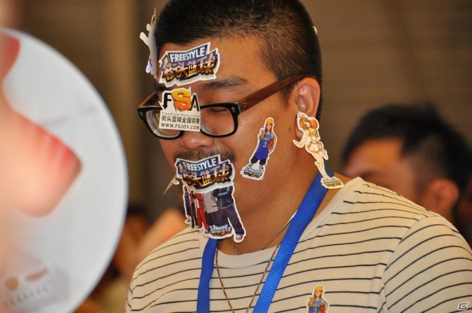 【ChinaJoy 2011】写真で見る！熱気ムンムンの会場内フォトギャラリー＆舞台裏が垣間見える？おもしろ画像もちょっぴり紹介の画像254