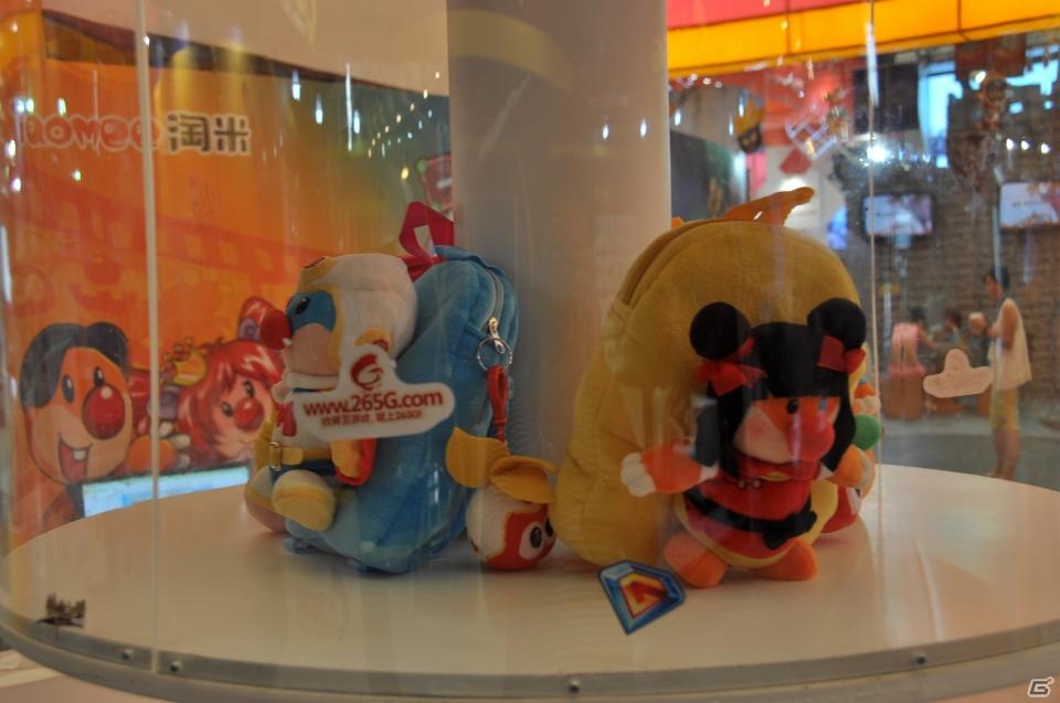 【ChinaJoy 2011】写真で見る！熱気ムンムンの会場内フォトギャラリー＆舞台裏が垣間見える？おもしろ画像もちょっぴり紹介の画像38