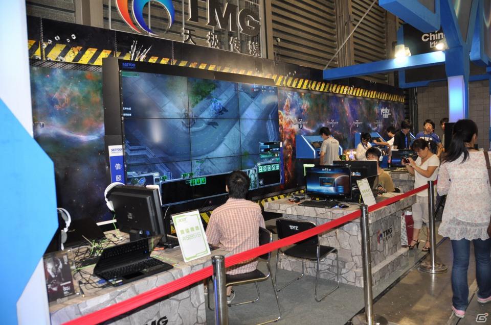 【ChinaJoy 2011】写真で見る！熱気ムンムンの会場内フォトギャラリー＆舞台裏が垣間見える？おもしろ画像もちょっぴり紹介の画像49