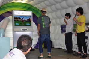 「Xbox 360 Kinect体験キャラバンイベント」夏休みツアーを実施！「YOSHIMOTO WONDER CAMP 有楽町ラフピースクエア」お笑いコンビ「麒麟」によるデモステージ披露の画像62