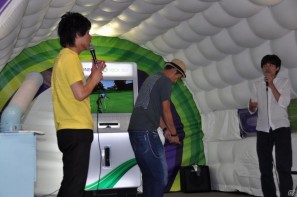 「Xbox 360 Kinect体験キャラバンイベント」夏休みツアーを実施！「YOSHIMOTO WONDER CAMP 有楽町ラフピースクエア」お笑いコンビ「麒麟」によるデモステージ披露の画像76