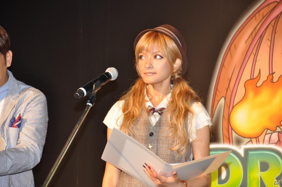 講談社×サントリー×ローソン大型コラボレーションが実現！ゲストはローラさん＆TKOそしてミスマガジン2011、ソーシャルゲーム「ドラゴンコレクション」プレス発表会開催の画像133