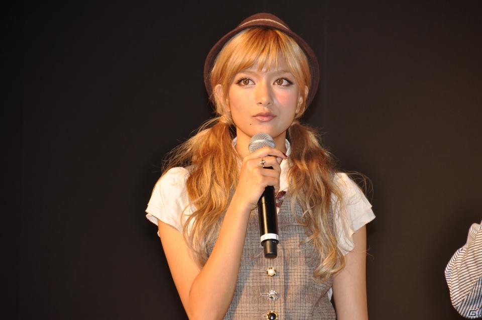 講談社×サントリー×ローソン大型コラボレーションが実現！ゲストはローラさん＆TKOそしてミスマガジン2011、ソーシャルゲーム「ドラゴンコレクション」プレス発表会開催の画像95