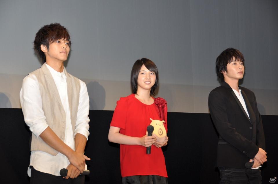 メインキャストの桜庭ななみさん、松坂桃李さん、田中圭さんが登壇！2012年1月公開予定劇場用3Dアニメーション「ドットハック」製作発表会を秋葉原UDXシアターにて開催の画像55