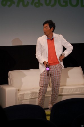 石田純一さんが美女ゴルファー「みんGALS」とPS Moveでゴルフ対決！プレス向け製品発売イベントを開催の画像4