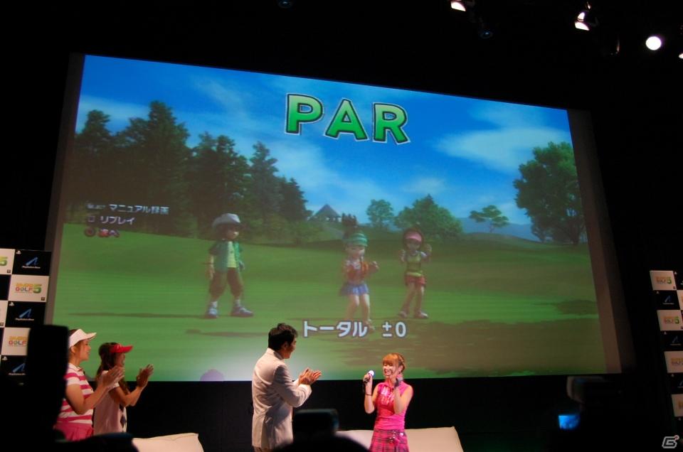 石田純一さんが美女ゴルファー「みんGALS」とPS Moveでゴルフ対決！プレス向け製品発売イベントを開催の画像10