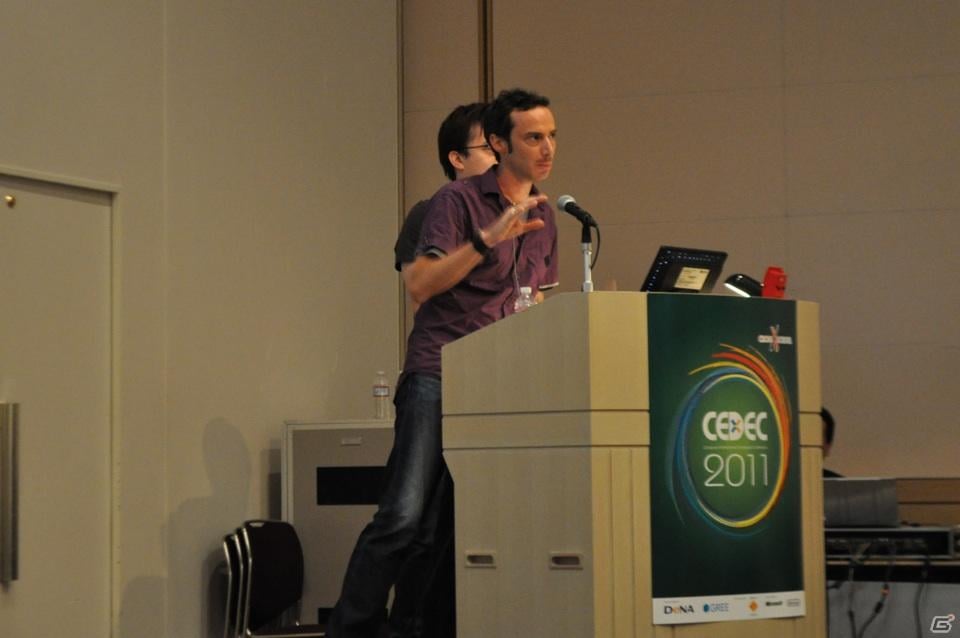 【CEDEC 2011】ARゲームで大切なのは楽しいインタラクション体験だ！ 「AR（拡張現実；Augmented Reality）ゲーム開発のためのアドバイス（題材：PS3 EyePet）」の画像2