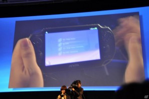Play styleは多様化する。PSVita発売日は2011年12月17日、ロンチタイトルは26本、マヴカプ3やFF10やZ.O.EのHD化も。「SCEJ Press Conference」詳報の画像97