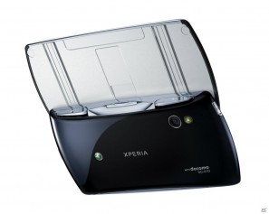 【TGS 2011】ソニー・エリクソン、初代「プレイステーション」タイトルが遊べる新機種「Xperia PLAY」を発表―「クラッシュ・バンディクー」「みんなのGOLF2」など5タイトルをプリインストールの画像40