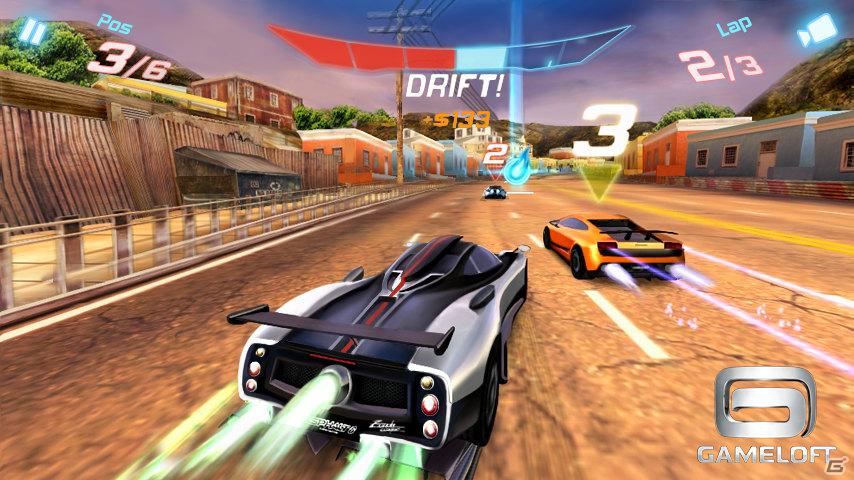 【TGS 2011】ソニー・エリクソン、初代「プレイステーション」タイトルが遊べる新機種「Xperia PLAY」を発表―「クラッシュ・バンディクー」「みんなのGOLF2」など5タイトルをプリインストールの画像61