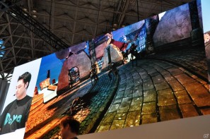 【TGS 2011】土屋P＆松山社長の最強タッグ「アスラズ ラース」最新情報＆「DmC Devil May Cry」実機デモプレイを国内初披露！カプコンスペシャルステージレポートの画像184