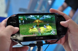 【TGS 2011】PSVitaタイトルをさわってみました。「麻雀格闘倶楽部」「ASPHALT」「王と魔王と7人の姫君たち」「テイルズ オブ イノセンスR」「イース～セルセタの樹海～」の画像138