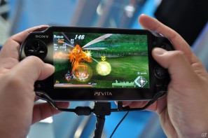 【TGS 2011】PSVitaタイトルをさわってみました。「麻雀格闘倶楽部」「ASPHALT」「王と魔王と7人の姫君たち」「テイルズ オブ イノセンスR」「イース～セルセタの樹海～」の画像153