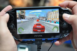 【TGS 2011】PSVitaタイトルをさわってみました。「麻雀格闘倶楽部」「ASPHALT」「王と魔王と7人の姫君たち」「テイルズ オブ イノセンスR」「イース～セルセタの樹海～」の画像42