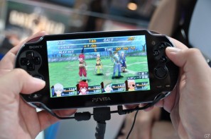 【TGS 2011】PSVitaタイトルをさわってみました。「麻雀格闘倶楽部」「ASPHALT」「王と魔王と7人の姫君たち」「テイルズ オブ イノセンスR」「イース～セルセタの樹海～」の画像95
