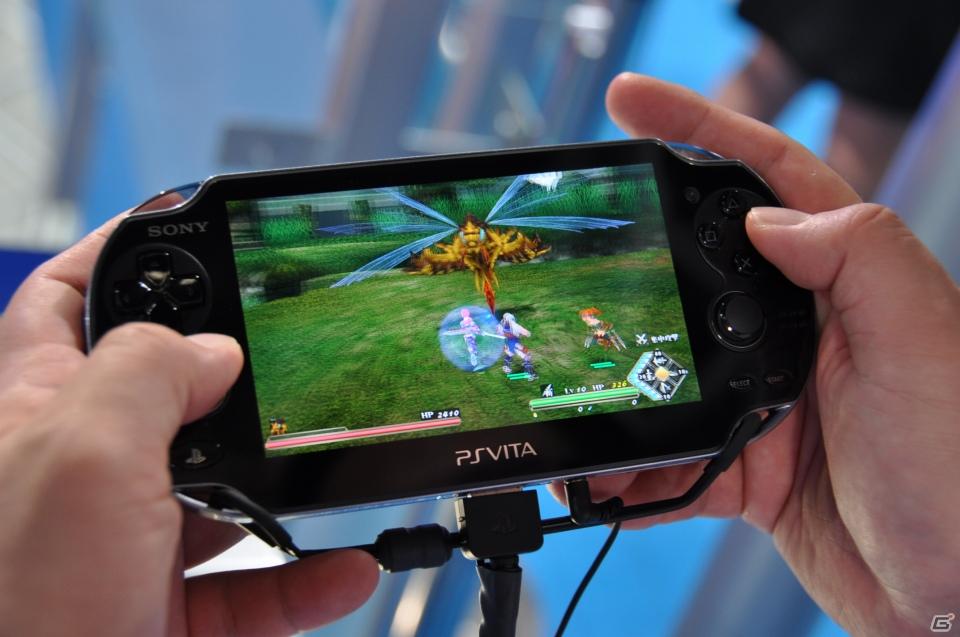 【TGS 2011】PSVitaタイトルをさわってみました。「麻雀格闘倶楽部」「ASPHALT」「王と魔王と7人の姫君たち」「テイルズ オブ イノセンスR」「イース～セルセタの樹海～」の画像134