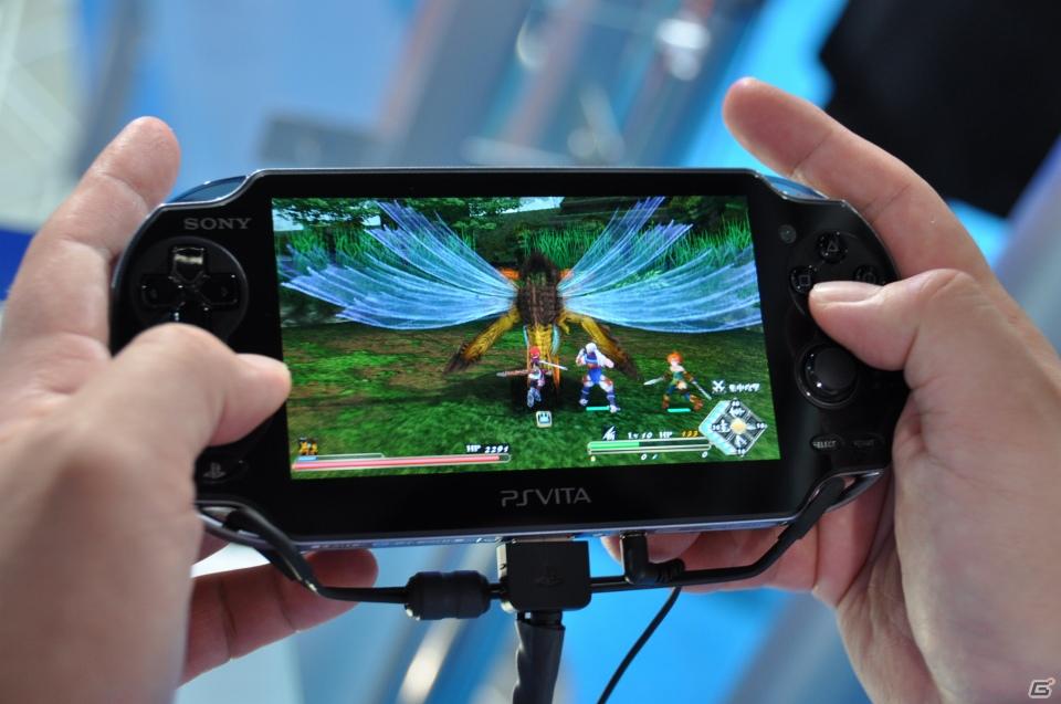 【TGS 2011】PSVitaタイトルをさわってみました。「麻雀格闘倶楽部」「ASPHALT」「王と魔王と7人の姫君たち」「テイルズ オブ イノセンスR」「イース～セルセタの樹海～」の画像150