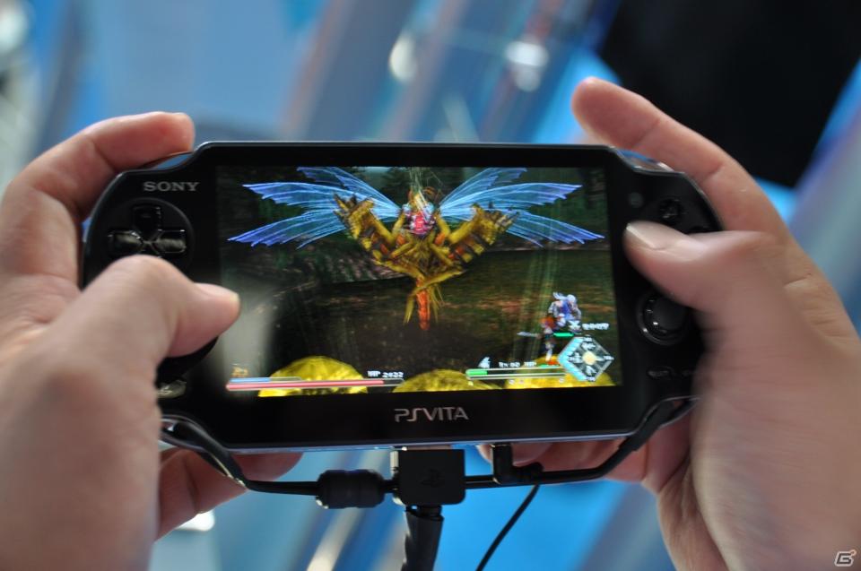 【TGS 2011】PSVitaタイトルをさわってみました。「麻雀格闘倶楽部」「ASPHALT」「王と魔王と7人の姫君たち」「テイルズ オブ イノセンスR」「イース～セルセタの樹海～」の画像156