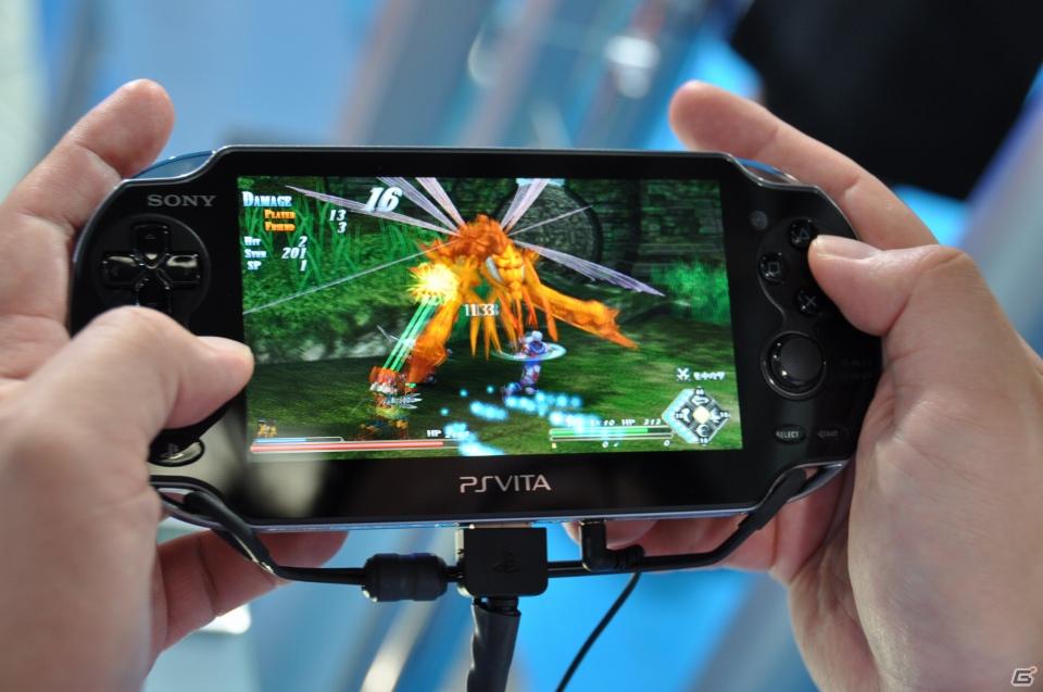 【TGS 2011】PSVitaタイトルをさわってみました。「麻雀格闘倶楽部」「ASPHALT」「王と魔王と7人の姫君たち」「テイルズ オブ イノセンスR」「イース～セルセタの樹海～」の画像158
