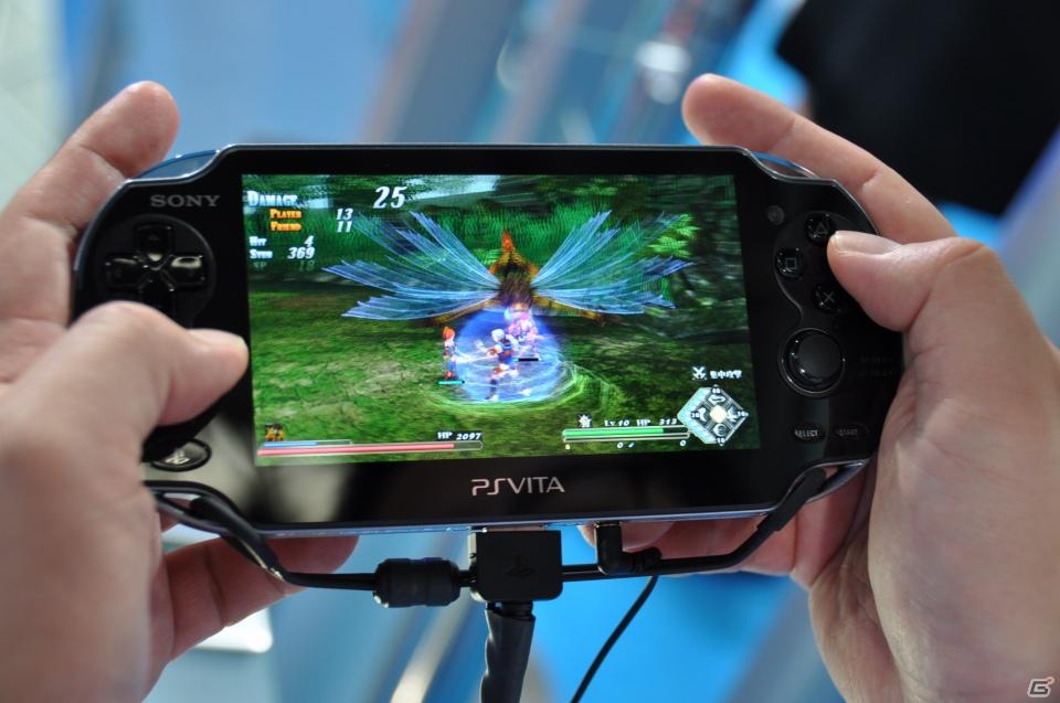 【TGS 2011】PSVitaタイトルをさわってみました。「麻雀格闘倶楽部」「ASPHALT」「王と魔王と7人の姫君たち」「テイルズ オブ イノセンスR」「イース～セルセタの樹海～」の画像159