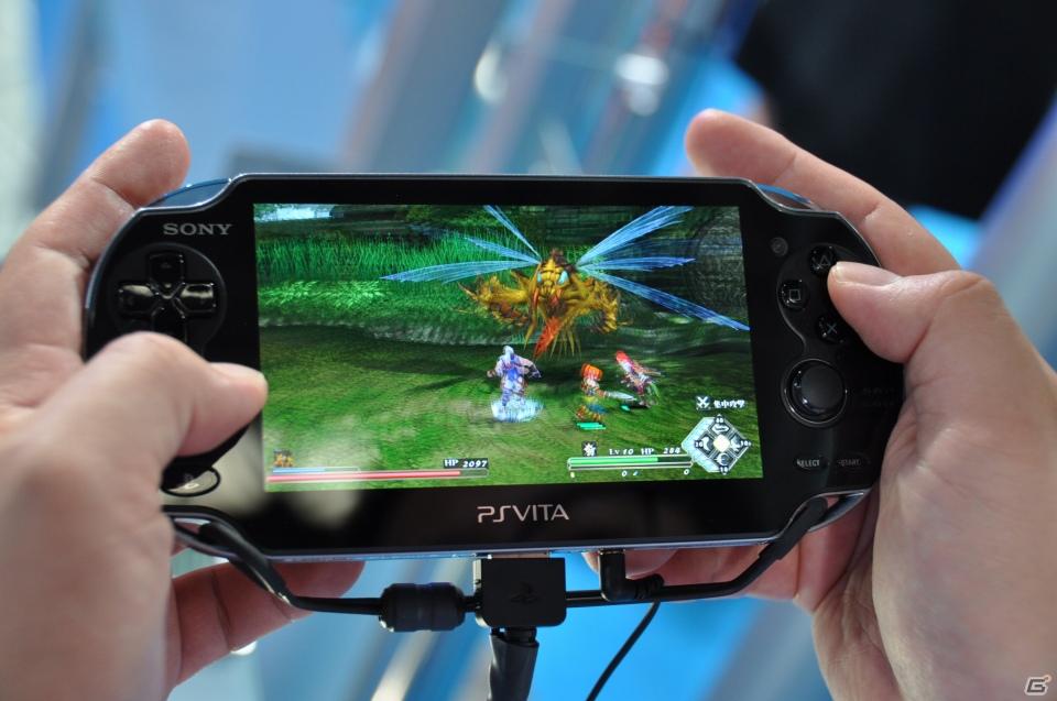 【TGS 2011】PSVitaタイトルをさわってみました。「麻雀格闘倶楽部」「ASPHALT」「王と魔王と7人の姫君たち」「テイルズ オブ イノセンスR」「イース～セルセタの樹海～」の画像160