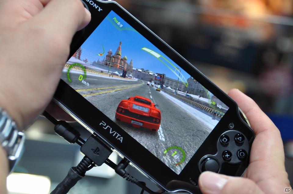 【TGS 2011】PSVitaタイトルをさわってみました。「麻雀格闘倶楽部」「ASPHALT」「王と魔王と7人の姫君たち」「テイルズ オブ イノセンスR」「イース～セルセタの樹海～」の画像22