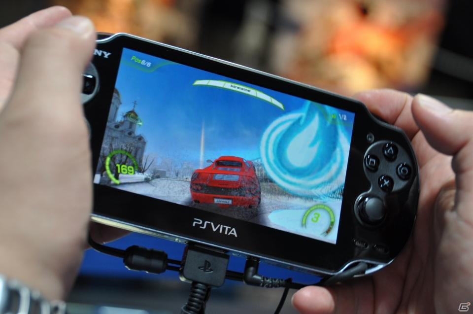 【TGS 2011】PSVitaタイトルをさわってみました。「麻雀格闘倶楽部」「ASPHALT」「王と魔王と7人の姫君たち」「テイルズ オブ イノセンスR」「イース～セルセタの樹海～」の画像45