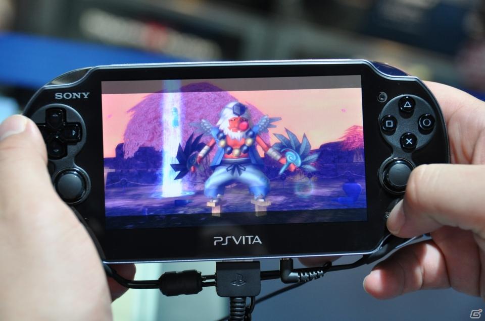 【TGS 2011】PSVitaタイトルをさわってみました。「麻雀格闘倶楽部」「ASPHALT」「王と魔王と7人の姫君たち」「テイルズ オブ イノセンスR」「イース～セルセタの樹海～」の画像56