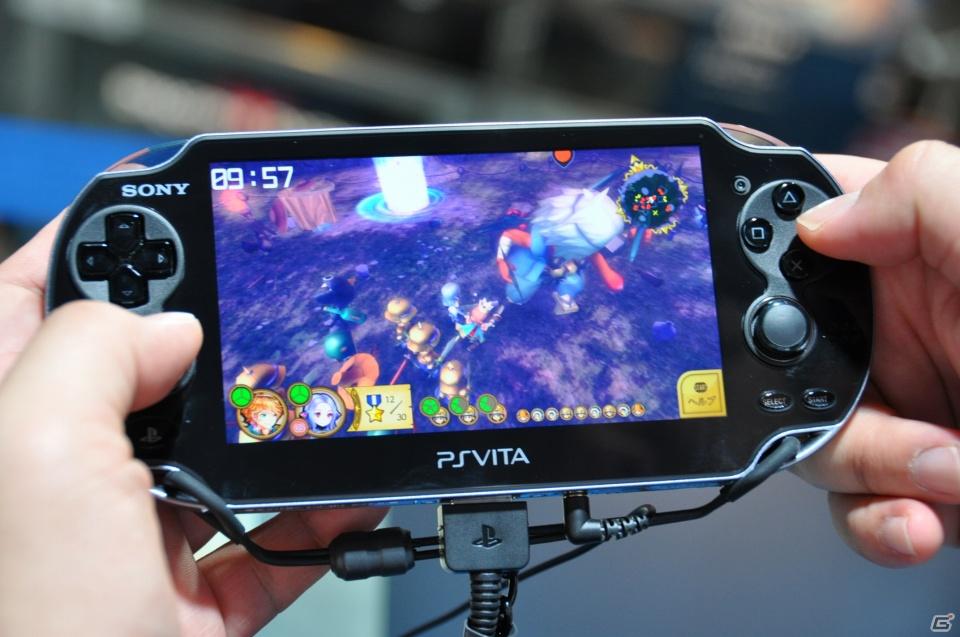 【TGS 2011】PSVitaタイトルをさわってみました。「麻雀格闘倶楽部」「ASPHALT」「王と魔王と7人の姫君たち」「テイルズ オブ イノセンスR」「イース～セルセタの樹海～」の画像60