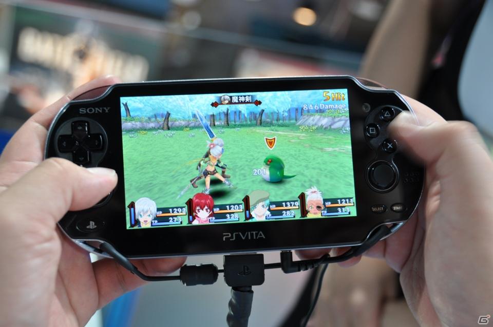 【TGS 2011】PSVitaタイトルをさわってみました。「麻雀格闘倶楽部」「ASPHALT」「王と魔王と7人の姫君たち」「テイルズ オブ イノセンスR」「イース～セルセタの樹海～」の画像91