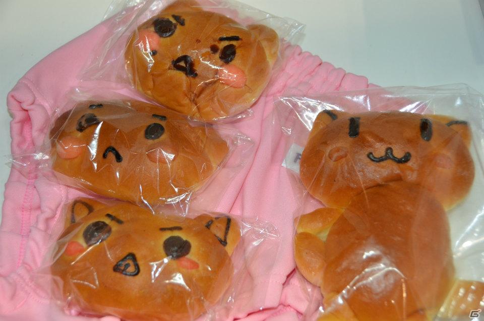 【TGS 2011】TGSのお供にいかが！？飲食ブースにてオンリーワンな異彩を放つアルケミストが「ぶるにゃんパン」を販売の画像12