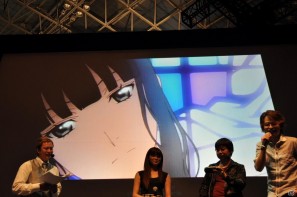 【TGS 2011】ゲストに遠藤綾さんと山口理恵さんを迎えてトーク＆ミニライブ＆実機デモプレイ実施。PSP「戦律のストラタス」スペシャルステージレポートの画像102