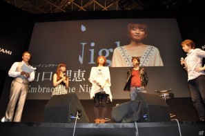【TGS 2011】ゲストに遠藤綾さんと山口理恵さんを迎えてトーク＆ミニライブ＆実機デモプレイ実施。PSP「戦律のストラタス」スペシャルステージレポートの画像146