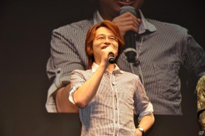 【TGS 2011】ゲストに遠藤綾さんと山口理恵さんを迎えてトーク＆ミニライブ＆実機デモプレイ実施。PSP「戦律のストラタス」スペシャルステージレポートの画像5