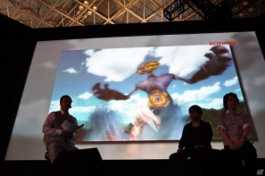 【TGS 2011】ゲストに遠藤綾さんと山口理恵さんを迎えてトーク＆ミニライブ＆実機デモプレイ実施。PSP「戦律のストラタス」スペシャルステージレポートの画像50