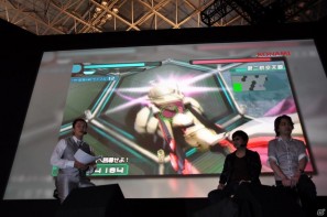 【TGS 2011】ゲストに遠藤綾さんと山口理恵さんを迎えてトーク＆ミニライブ＆実機デモプレイ実施。PSP「戦律のストラタス」スペシャルステージレポートの画像51