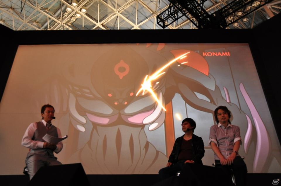 【TGS 2011】ゲストに遠藤綾さんと山口理恵さんを迎えてトーク＆ミニライブ＆実機デモプレイ実施。PSP「戦律のストラタス」スペシャルステージレポートの画像26