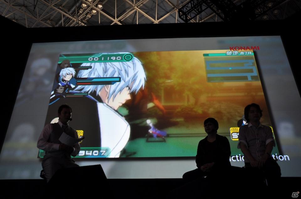 【TGS 2011】ゲストに遠藤綾さんと山口理恵さんを迎えてトーク＆ミニライブ＆実機デモプレイ実施。PSP「戦律のストラタス」スペシャルステージレポートの画像39